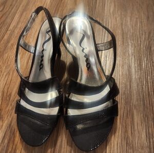 Nina Nadette Black Leather Croc Pattern Strappy Heel Sandals 7 New